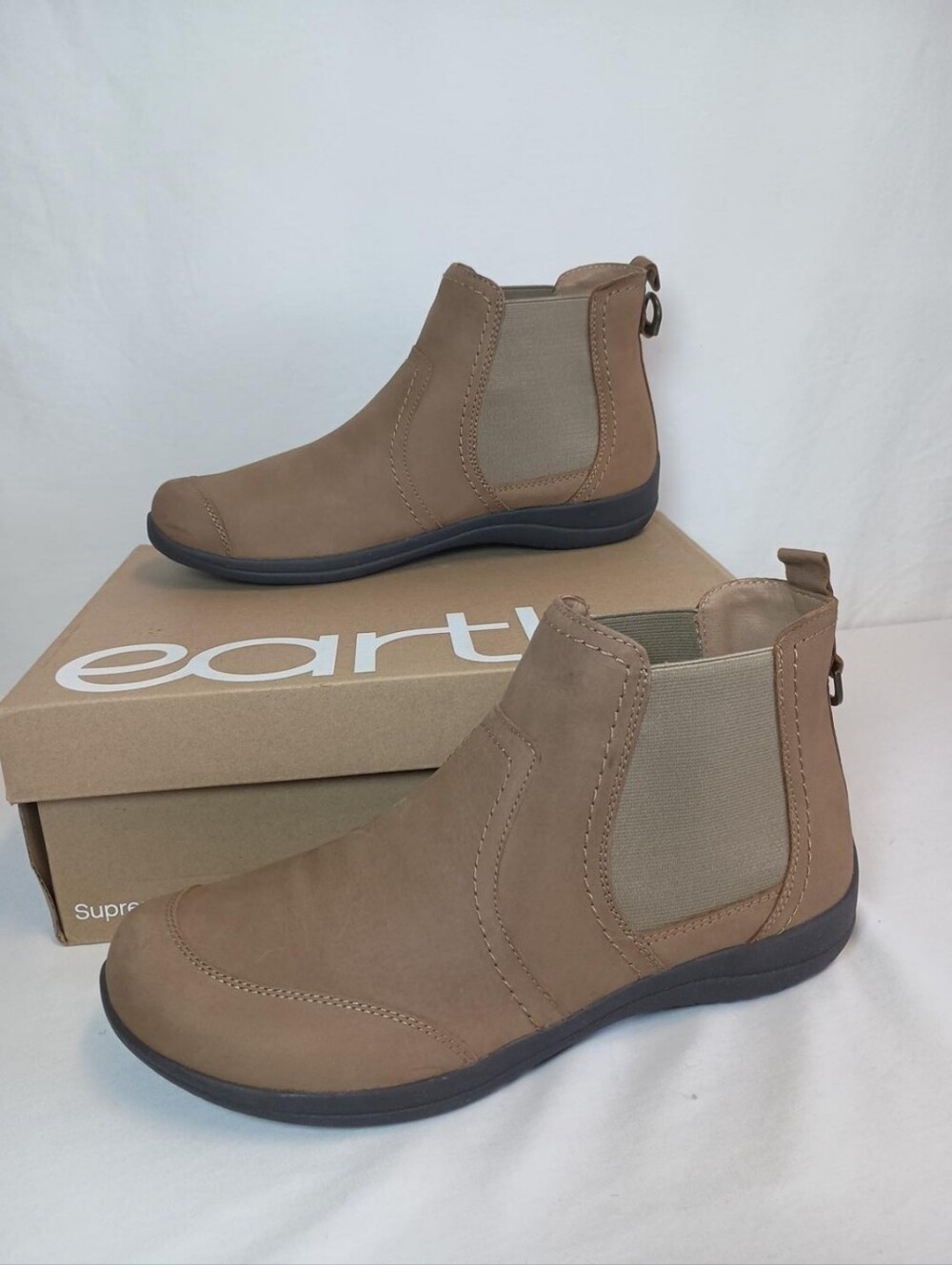 Earth Women’s Genuine Leather Ankle Boots – Size 11